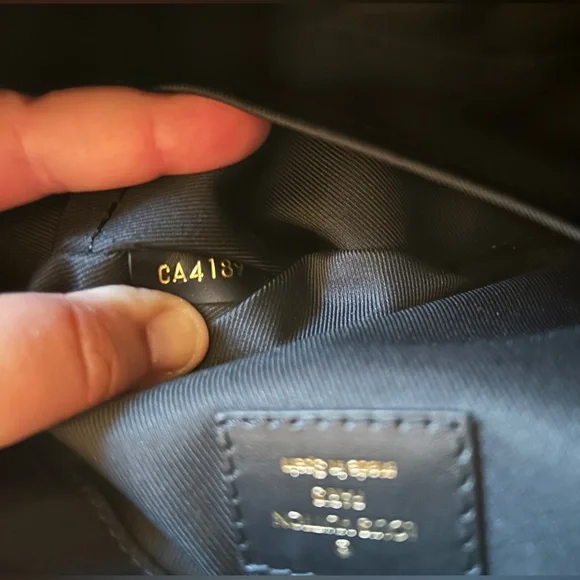 LOUIS VUITTON
Black Monogram Canvas Saintonge - Picture 13 of 16